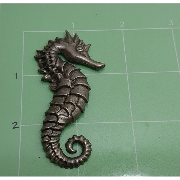 Vintage Seahorse Brooch Pin Silver Tone Metal Marine Jewelry 2.5 Inches - Picture 2 of 4